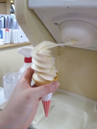 ８月２０日（木）ソフトクリーム屋さんを実施しました。＜出張型＞